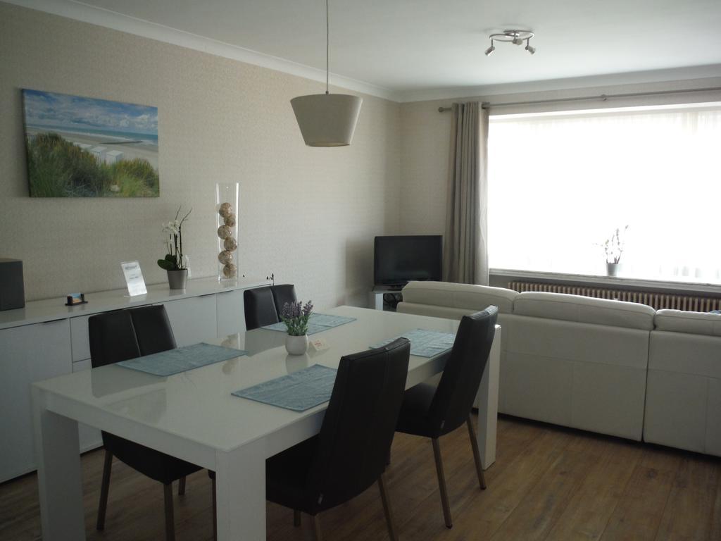 Apartments Iris Oostende Ngoại thất bức ảnh