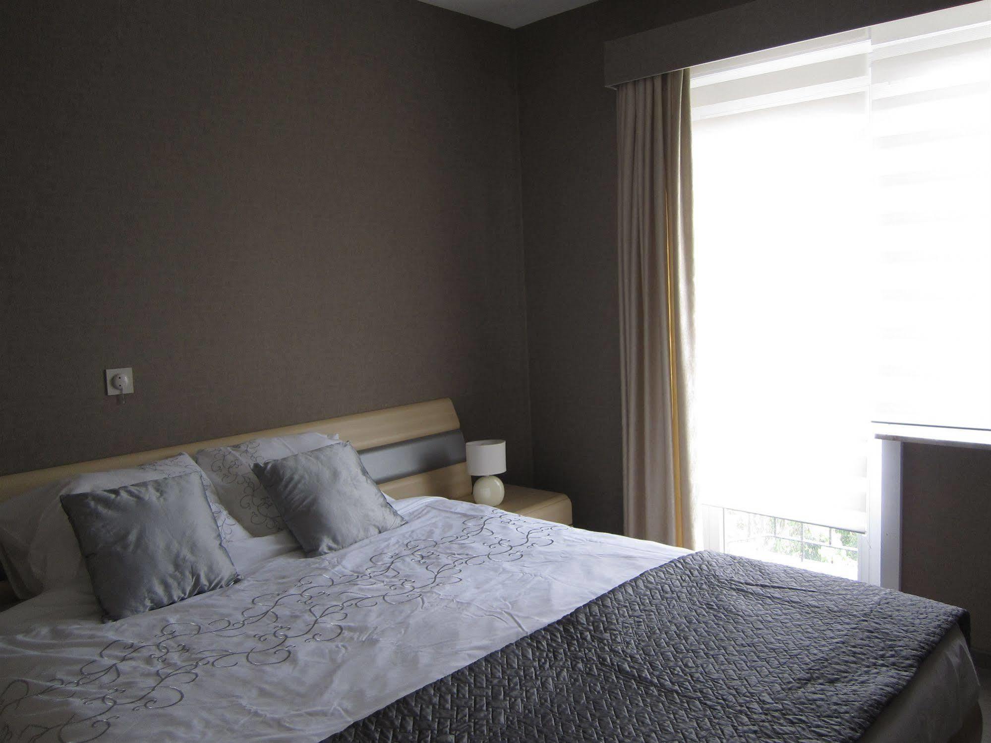 Apartments Iris Oostende Ngoại thất bức ảnh