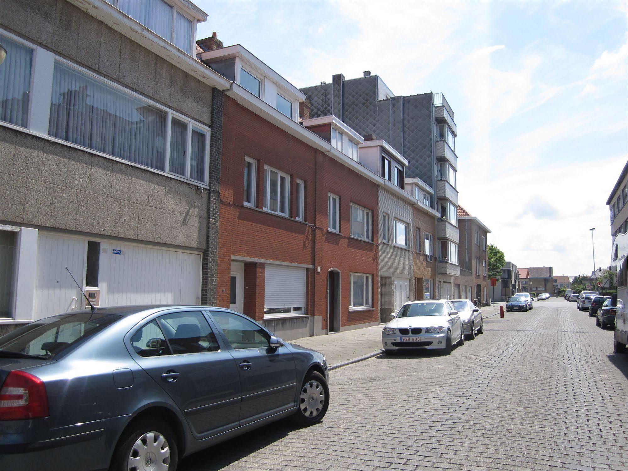 Apartments Iris Oostende Ngoại thất bức ảnh